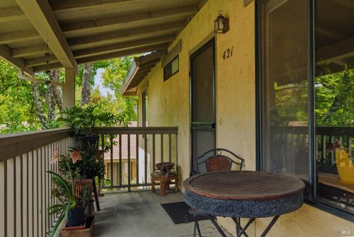 421 7th St W, Sonoma, CA, 95476-5941 | Card Image