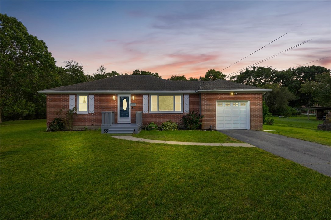 Central Ave, Warren, RI 02885