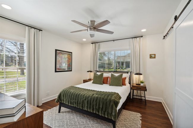 1213 S Church St, House other with 3 bedrooms, 2 bathrooms and 2 parking in Georgetown TX | Image 11