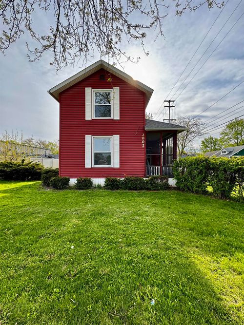 2002 N Carolina St, Saginaw, MI, 48602-3932 | Card Image