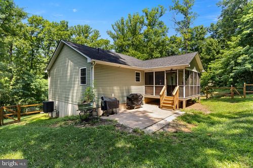 219 Woodpecker Way, FRONT ROYAL, VA, 22630-6388 | Card Image