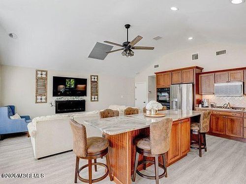 58 Tunes Brook Dr, Brick, NJ, 08723-6660 | Card Image