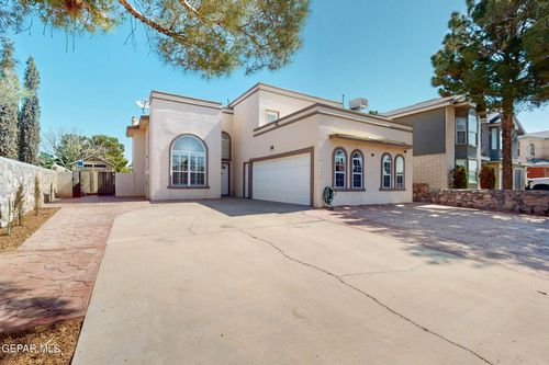 12005 Autumn Gate Dr, El Paso, TX, 79936-5574 | Card Image