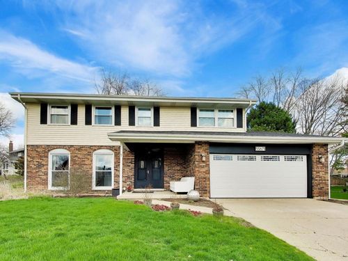 5S671 Buttonwood Ct, Naperville, IL, 60540-3735 | Card Image