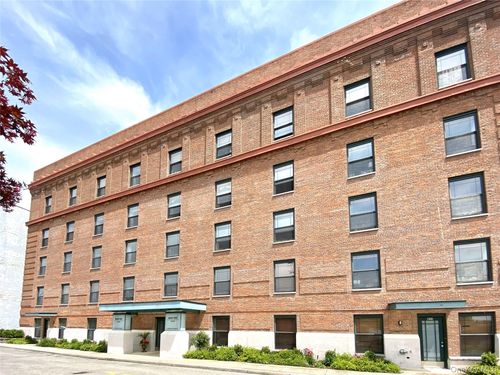 302-1 S Astor St, Irvington, NY, 10533-1626 | Card Image