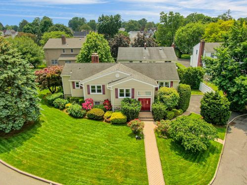 3 Brothers Cir, Eastchester, NY, 10709-3605 | Card Image