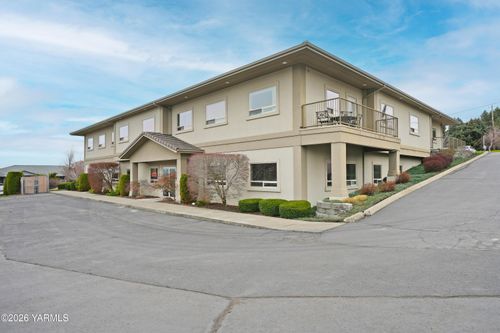 102-603 N 39th Ave, Yakima, WA, 98902-6348 | Card Image