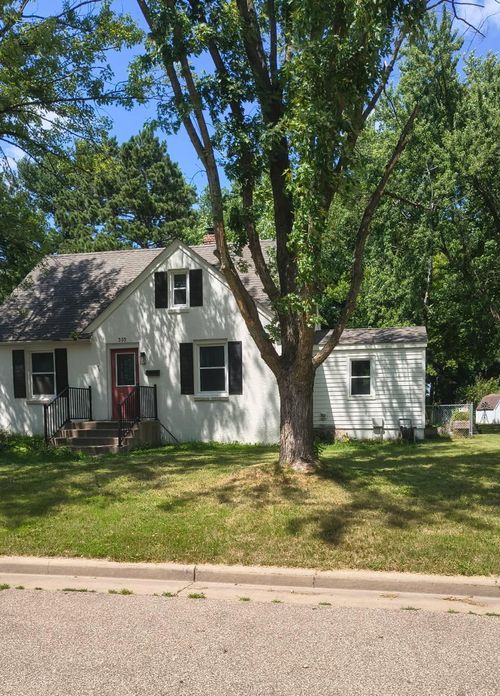 335 E Hughes Street, NEW RICHMOND, WI, 54017 | Card Image