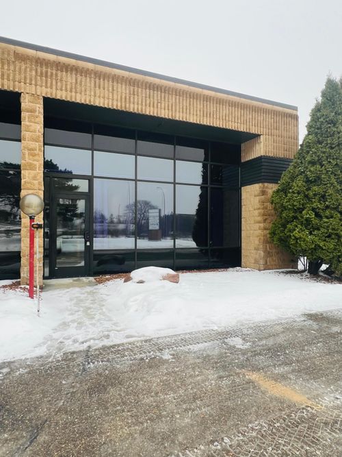 ste-500-1860 Wooddale Dr, Woodbury, MN, 55125-2930 | Card Image