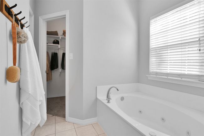 611 Clay Ln, House other with 4 bedrooms, 3 bathrooms and null parking in Sherman TX | Image 25