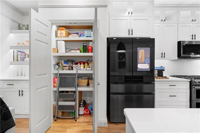 208 Wade Creek Rd, Townhouse with 4 bedrooms, 4 bathrooms and null parking in Alpharetta GA | Image 16
