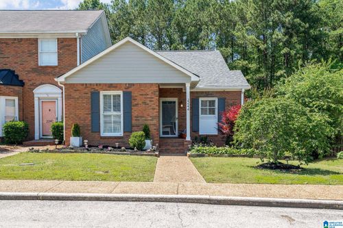 2244 Ascot Ln, Vestavia Hills, AL, 35216-6173 | Card Image
