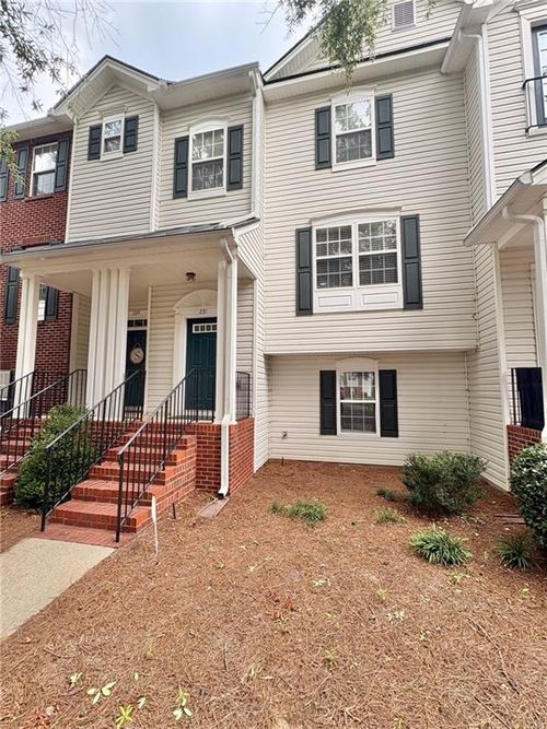 231 Village Square Dr, Woodstock, GA, 30188-7031 | Card Image