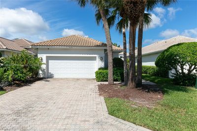 6663 Nw 25th Ter, House other with 3 bedrooms, 2 bathrooms and null parking in Boca Raton FL | Image 3