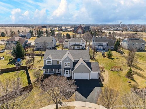 11703 Barberry Ct, Huntley, IL, 60142-8310 | Card Image