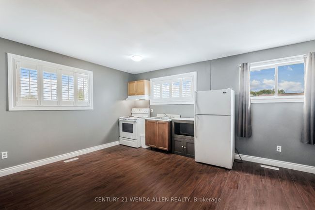 11 Mary St E, House other with 4 bedrooms, 3 bathrooms and 5 parking in Omemee ON | Image 22