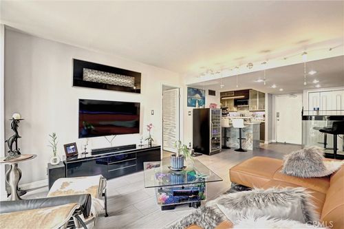 101-1750 E Ocean Blvd, Long Beach, CA, 90802-4714 | Card Image