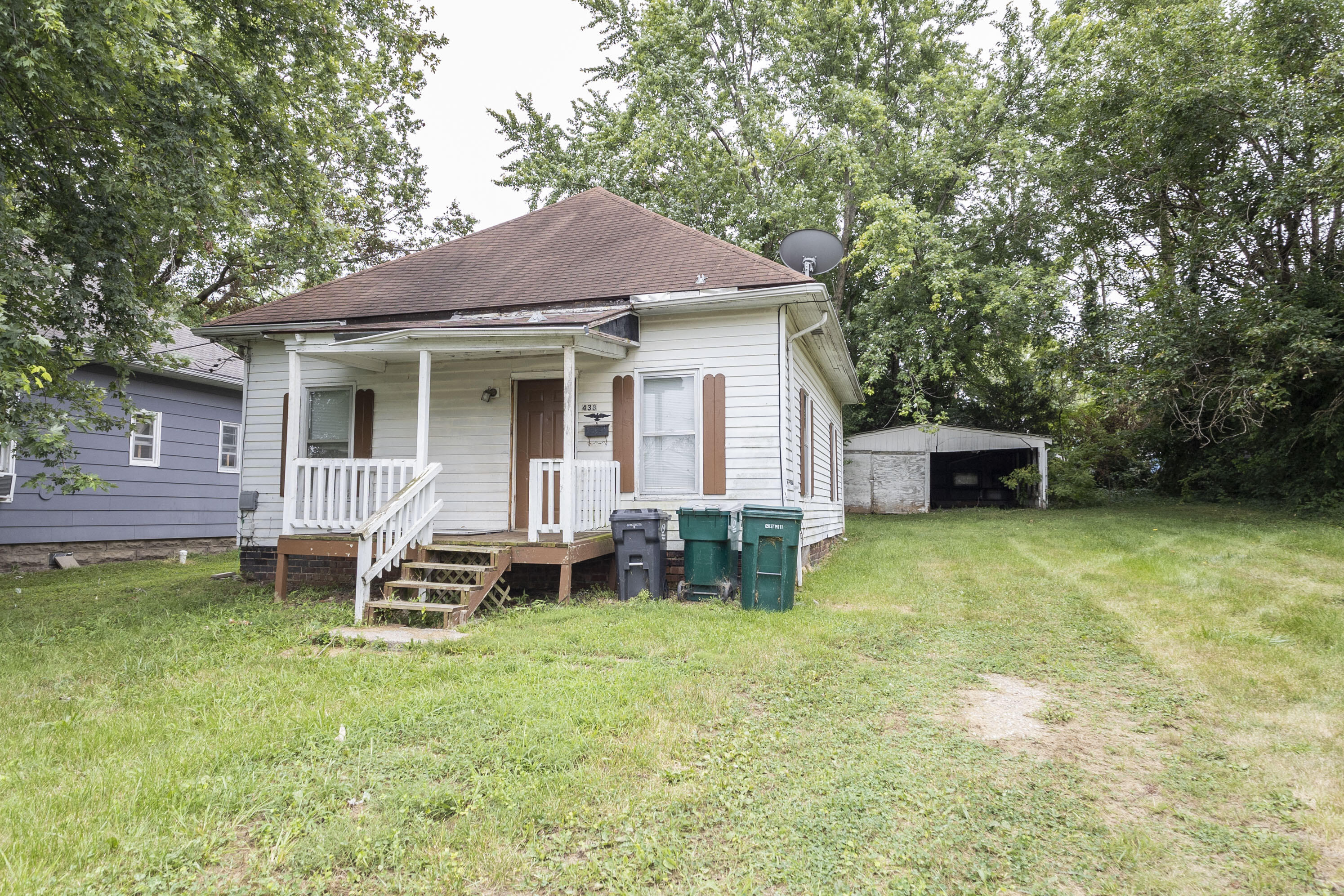 Rollins St, Moberly, MO 65270