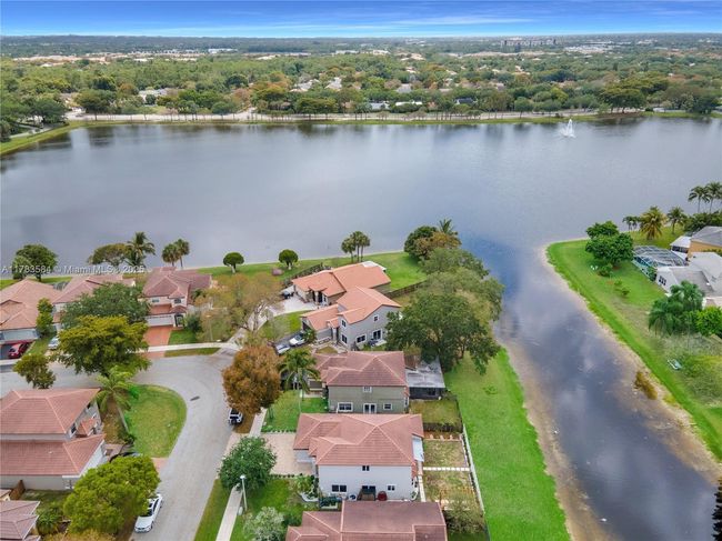 5511 Nw 51 St Ave, House other with 3 bedrooms, 3 bathrooms and null parking in Coconut Creek FL | Image 35