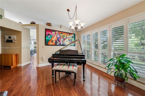 18411 Nw 18th St, Pembroke Pines, FL, 33029-3804 | Card Image