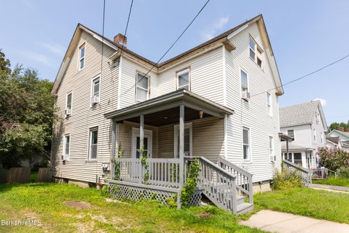 25-27-25 Root Place, Pittsfield, MA, 01201 | Card Image