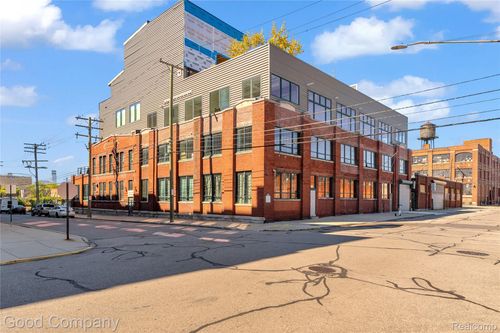 2-2987 Franklin St, Detroit, MI, 48207-4273 | Card Image