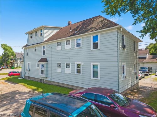 246 5th St Nw, Barberton, OH, 44203-2131 | Card Image