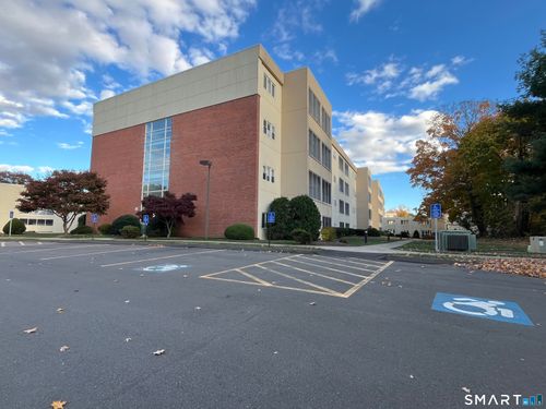 2-111-75 Washington Ave, Hamden, CT, 06518-3263 | Card Image