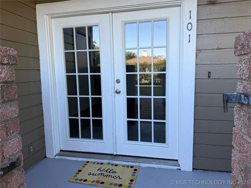 unit-g101-6639 S Victor Ave, Tulsa, OK, 74136-2409 | Card Image