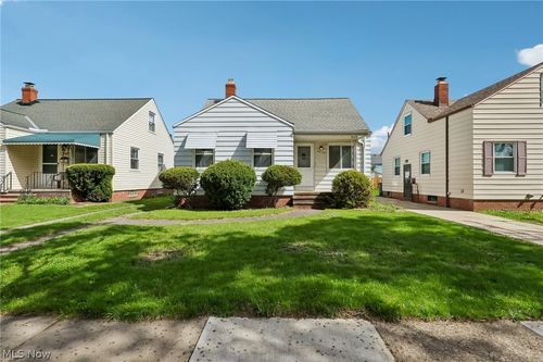 8804 Behrwald Avenue, Brooklyn, OH, 44144 | Card Image