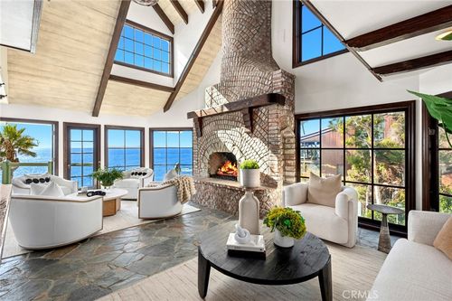 31971 Coast Hwy, Laguna Beach, CA, 92651-6867 | Card Image