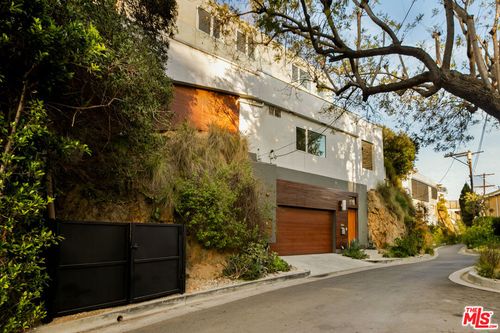 8469 Franklin Ave, LOS ANGELES, CA, 90069-1502 | Card Image