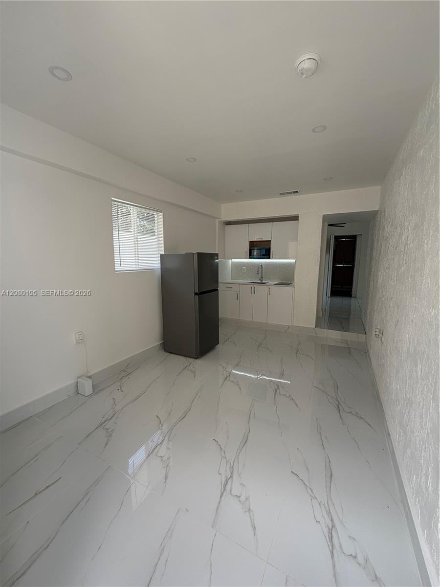 Residential Lease in Miami 3