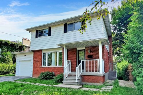 63 Hillview Dr, Newmarket, ON, L3Y4H8 | Card Image