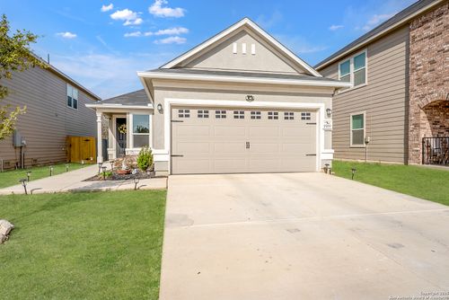 1919 Overlook Knl, San Antonio, TX, 78245-4261 | Card Image