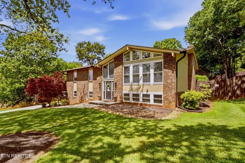 9957 Tierra Verde Dr, Knoxville, TN, 37922-7121 | Card Image