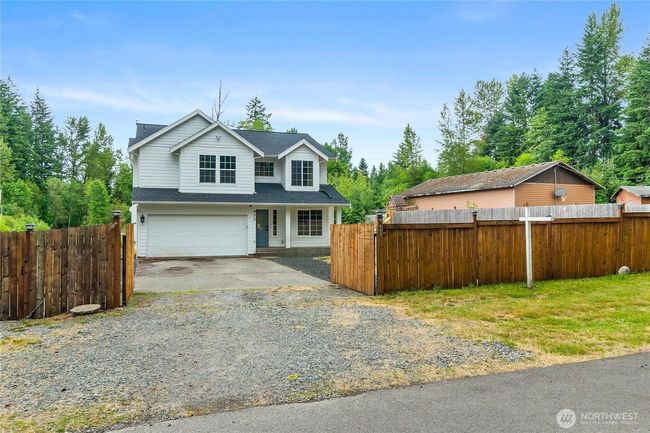 932 Tipsoo Loop N, House other with 3 bedrooms, 3 bathrooms and 2 parking in Rainier WA | Image 30