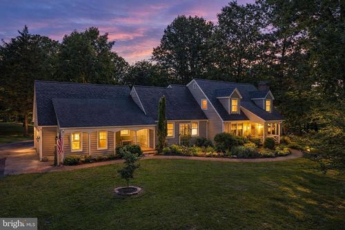 266 Shepherd Ln, Shepherdstown, WV, 25443-4675 | Card Image