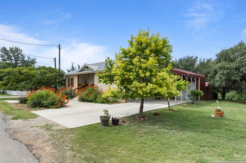 520 Enchanted River Dr, Bandera, TX, 78003-5285 | Card Image