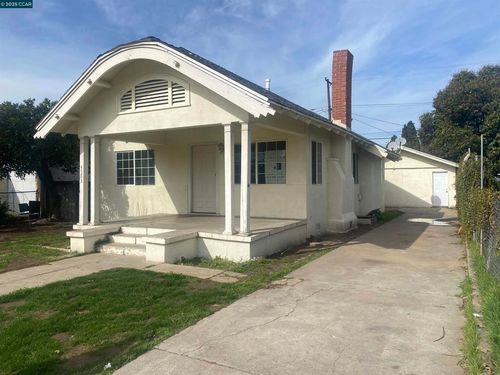 4583 E Tulare St, Fresno, CA, 93702-3049 | Card Image