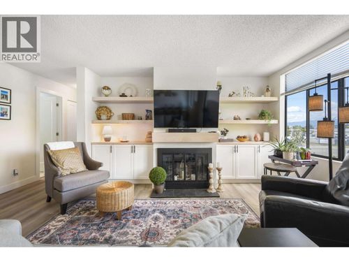 32-11900 228 St, Maple Ridge, BC, V2X6L9 | Card Image