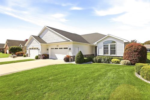 20 Hanover Drive, Frankenmuth, MI, 48734 | Card Image