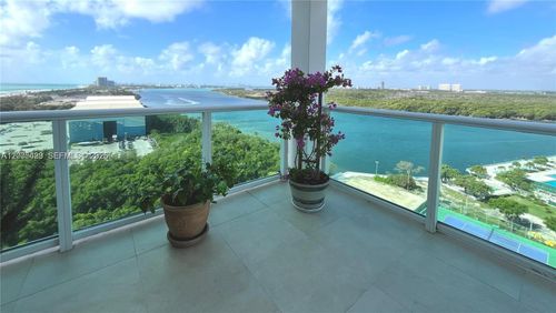 1827-100 Bayview Dr, Sunny Isles Beach, FL, 33160-4742 | Card Image