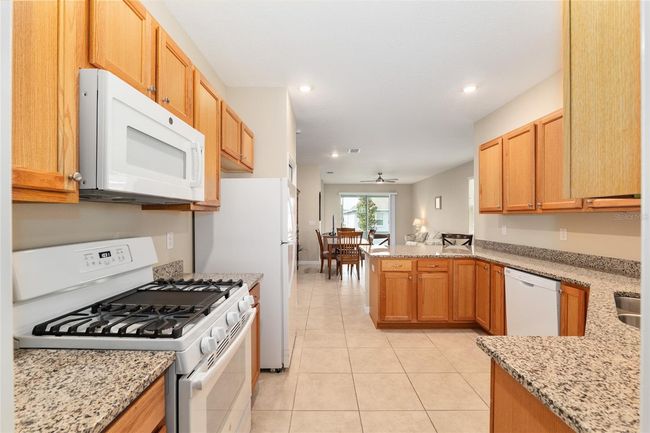 9820 Sw 99 Th Loop, House other with 2 bedrooms, 2 bathrooms and null parking in Ocala FL | Image 26