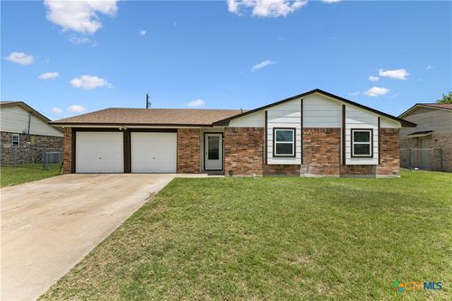 5905 Dan Dr, Killeen, TX, 76543-8991 | Card Image