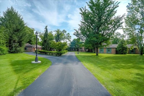 523 Leawood Dr, Frankfort, KY, 40601-4453 | Card Image