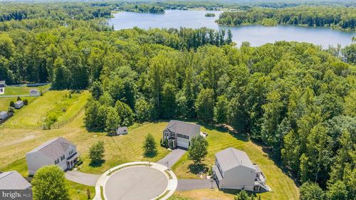 89 Charter Gate Dr, FREDERICKSBURG, VA, 22406-8206 | Card Image