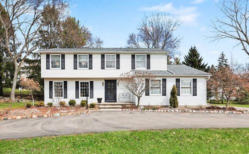 3132 Daleview Dr, Ann Arbor, MI, 48105-9604 | Card Image
