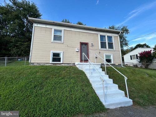 707 S 2nd St, STEELTON, PA, 17113-2906 | Card Image