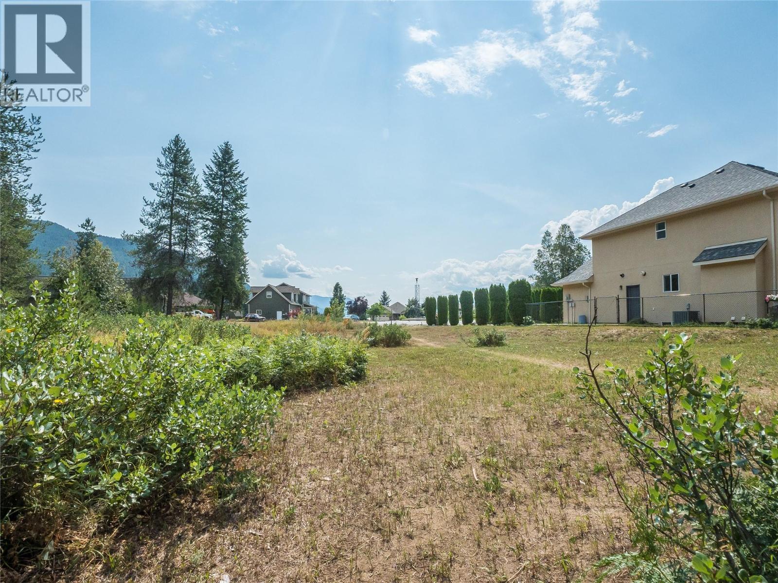 Land in Castlegar 5